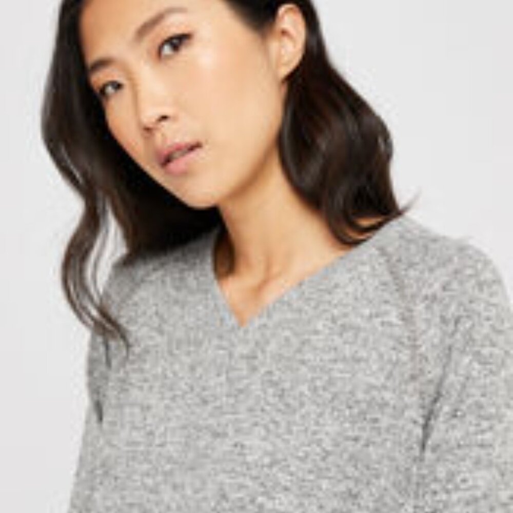 Banana Republic Grey 100% Wool Sweater